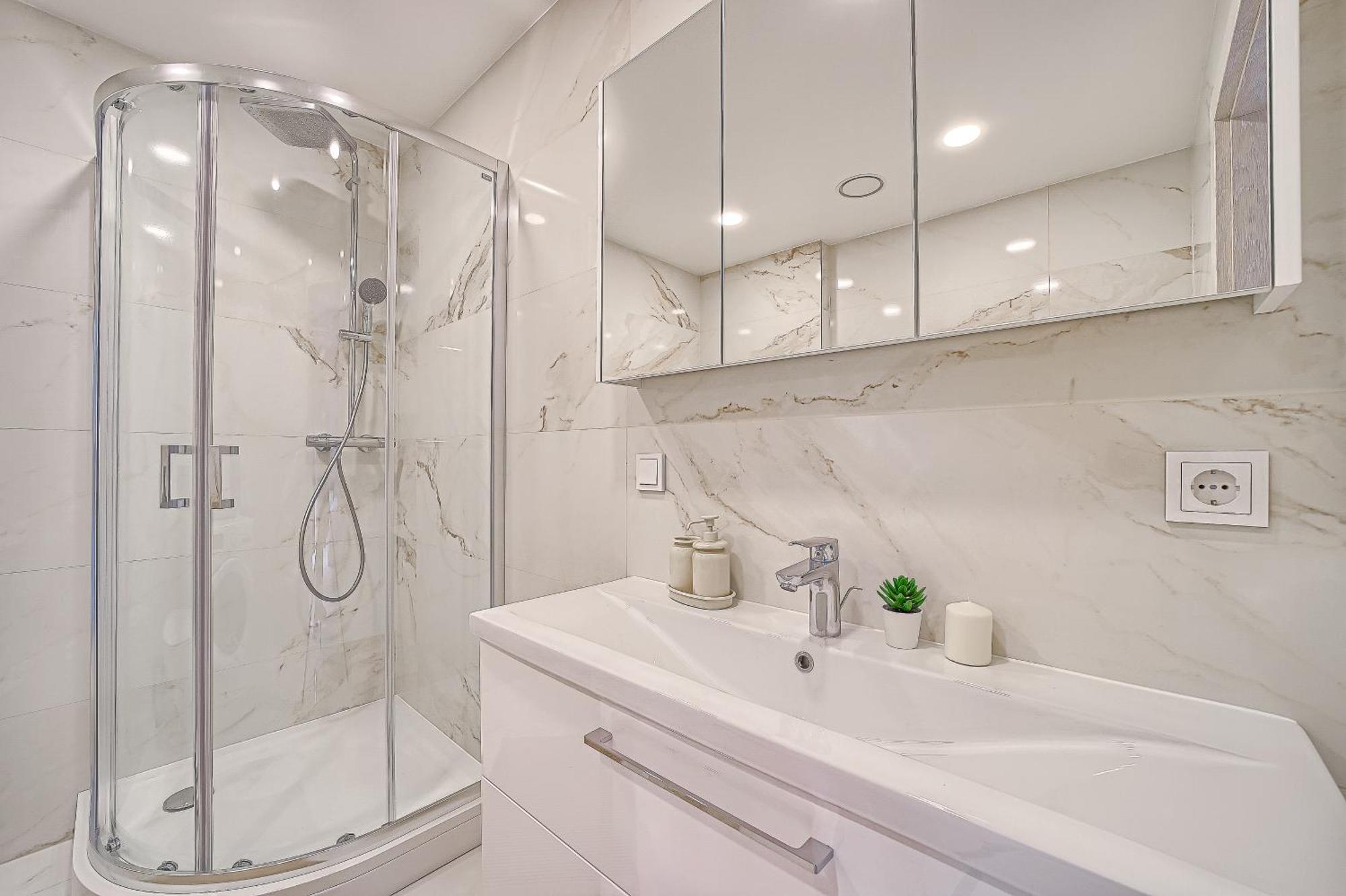 Business-Class Apartments 2 X Free Parking X Self Check In 24X7 VNO Exterior foto